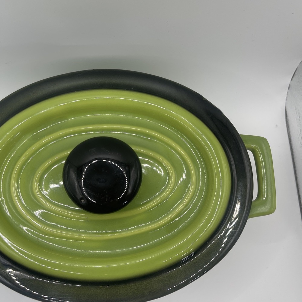 Mini Stoneware Casserole Dish with Handles and Lid - Picture 2 of 5